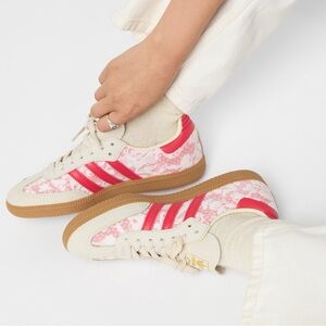 adidas Originals Samba X Liberty London
Women's sku #: JR8841